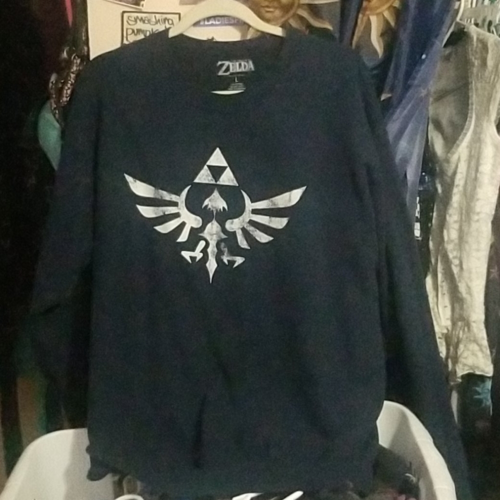 The Legend of Zelda Navy sweatshirt size L